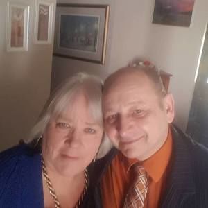 Meet your Posher, Laurie